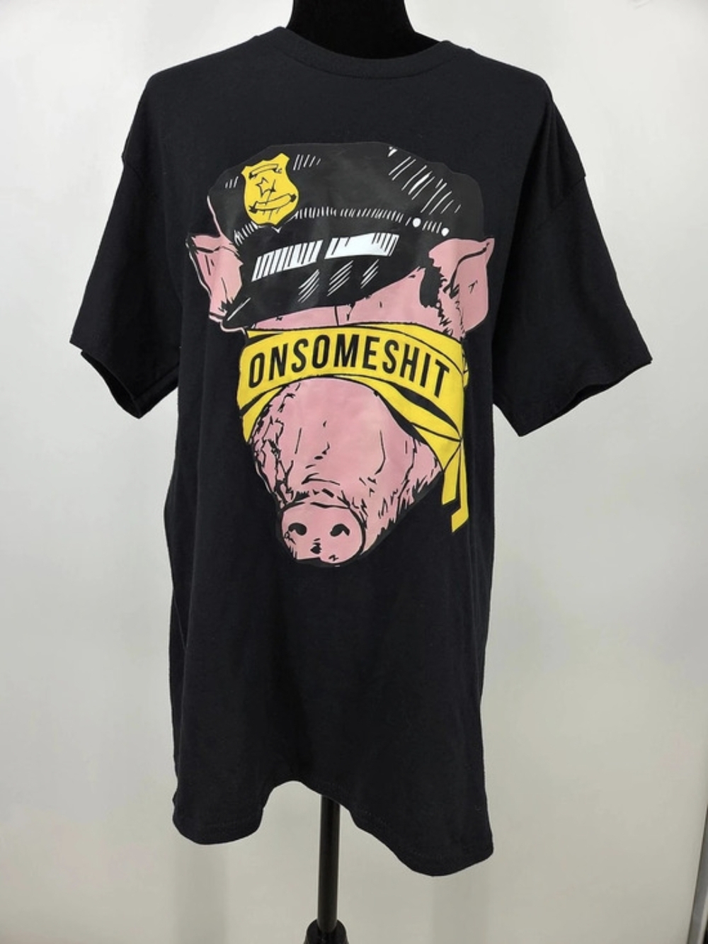 Gildan Graphic Short Sleeve Tee in Black Size L